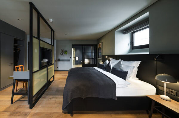 Présentation générale de la chambre exécutive - Hôtel Liberty