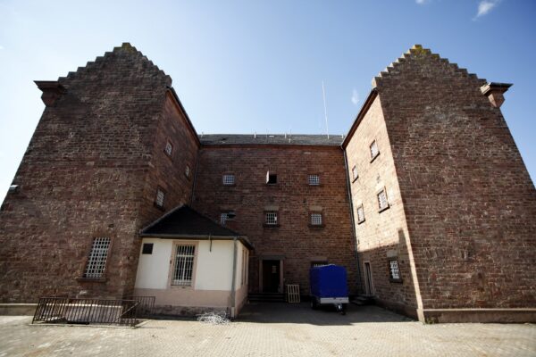 Prison avant - Hôtel Liberty